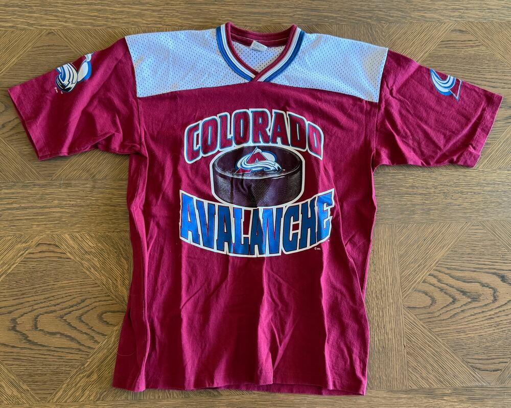 Vintage 90s Colorado Avalanche GTS Jersey Tee Boys 18/20 NHL